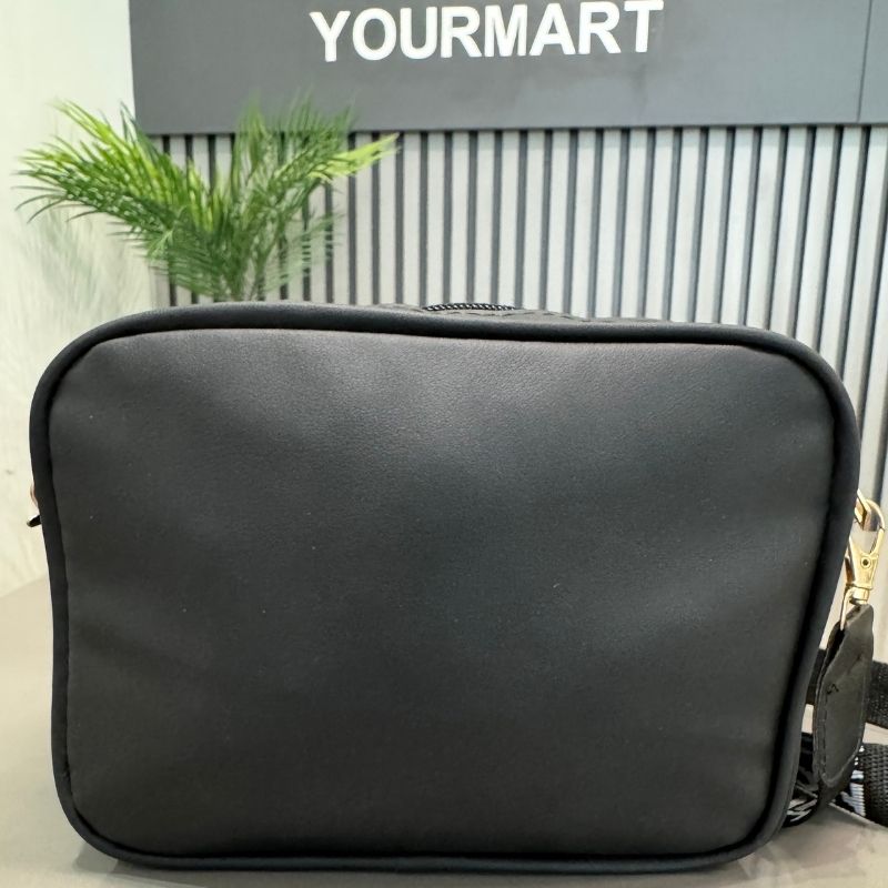 Black Leather Handbag for Girls & Women | Stylish Shoulder & Crossbody Bag | Daily Use & Gift - jnty.pk